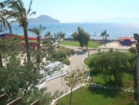 דירה Sea And You Beachfront טורגוטריס